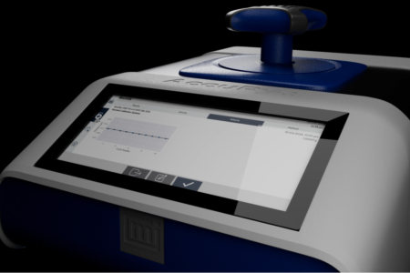 AccuPyc Breeze Interface touchscreen